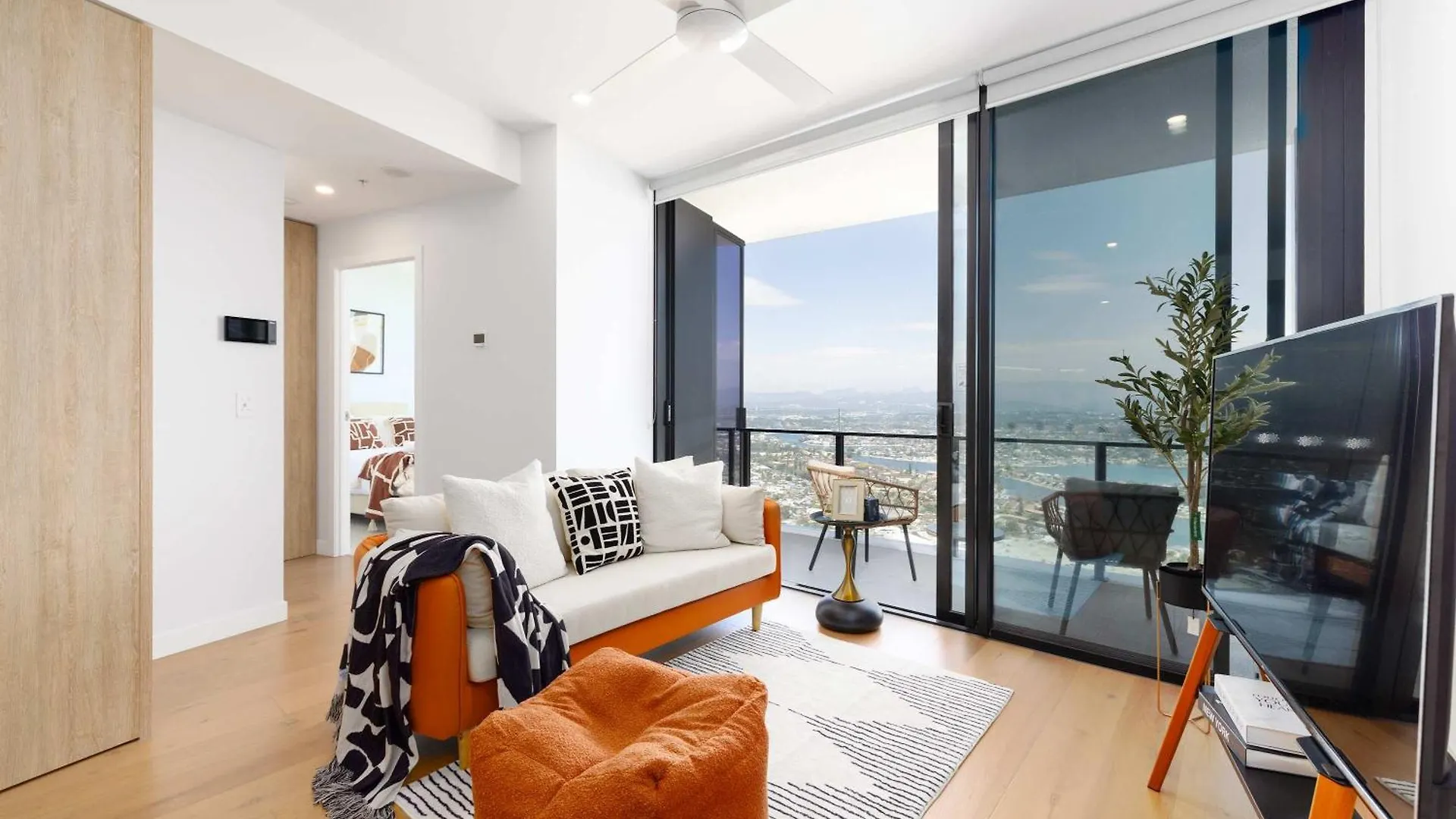 Modern 1Br Apt Steps From Casino & Pacific Fair غولد كوست شقة